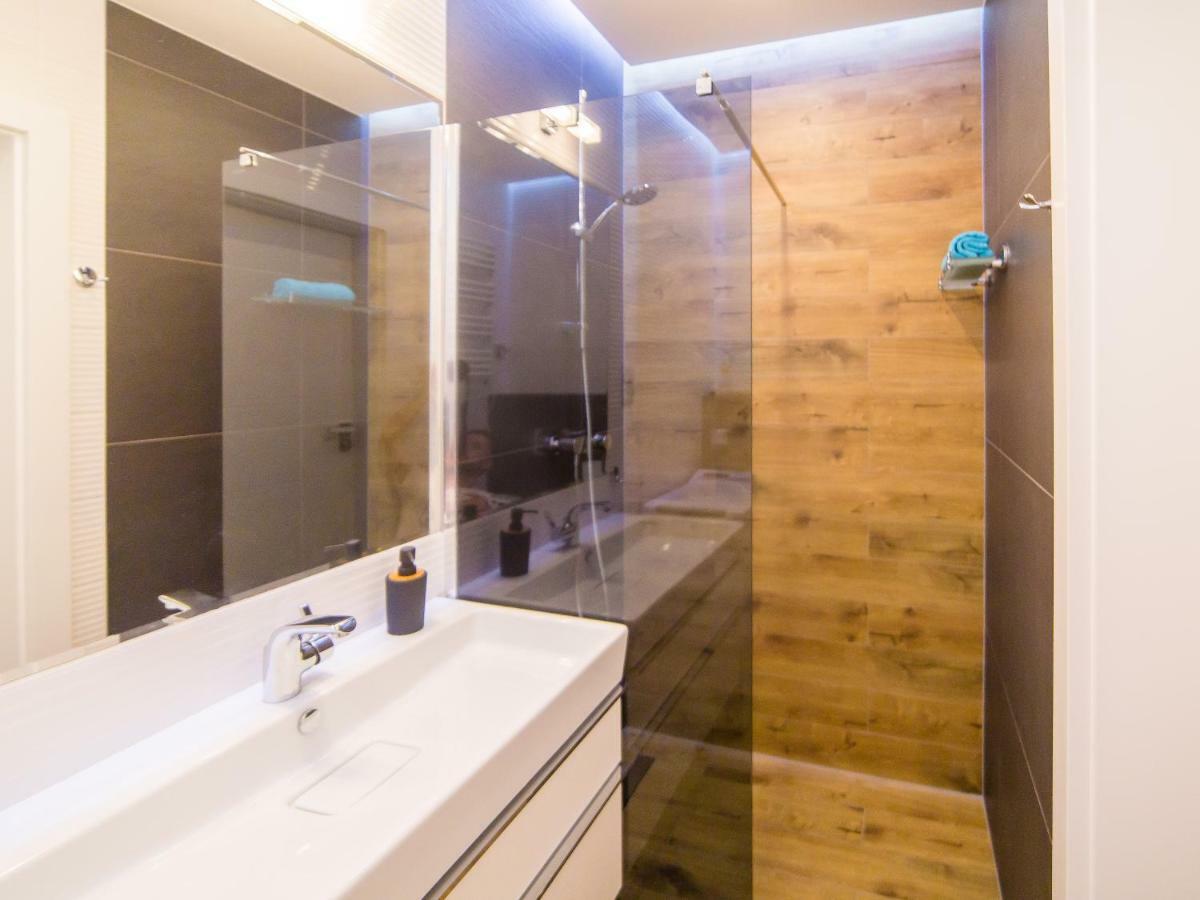 Apartament Turkusowy Apartman Ustronie Morskie Kültér fotó
